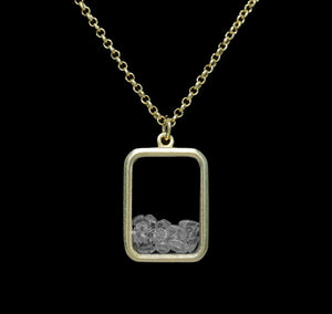 RECTANGLE SHAKER NECKLACE