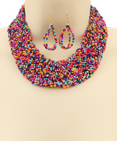 CHUNKY MULTICOLORED BEADED NECKLACE WITH MATCHING EARRINGS