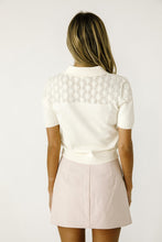 MONOCHROMATIC KNIT PATTERN COLLAR TOP