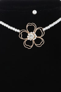 OPEN GOLD FLOWER PEARL NECKLACE