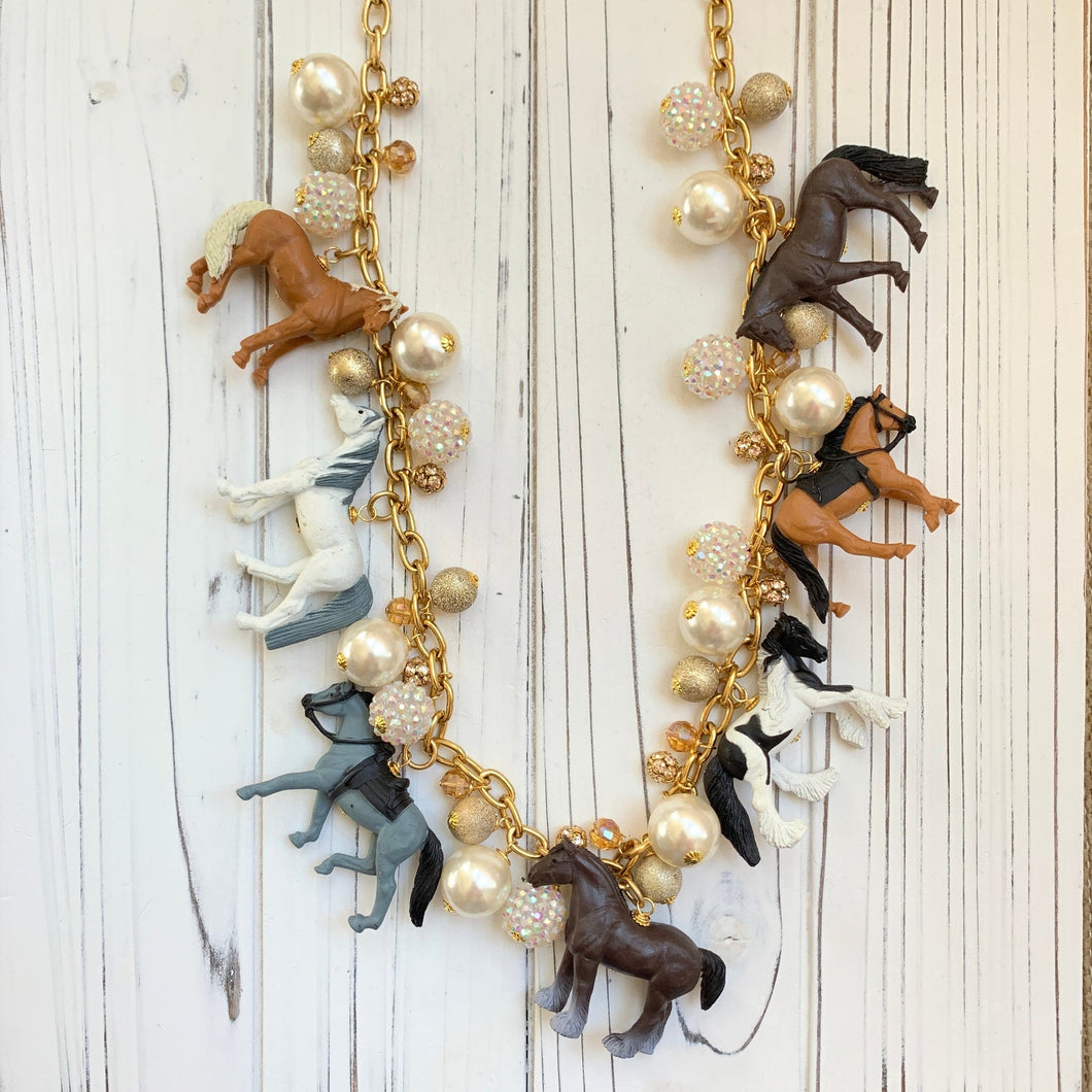 EQUESTRIAN NECKLACE